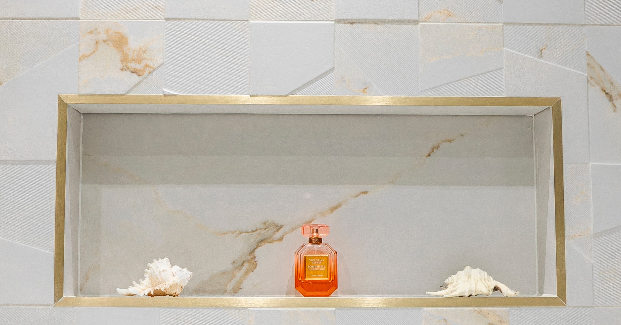 Gold niche with shells