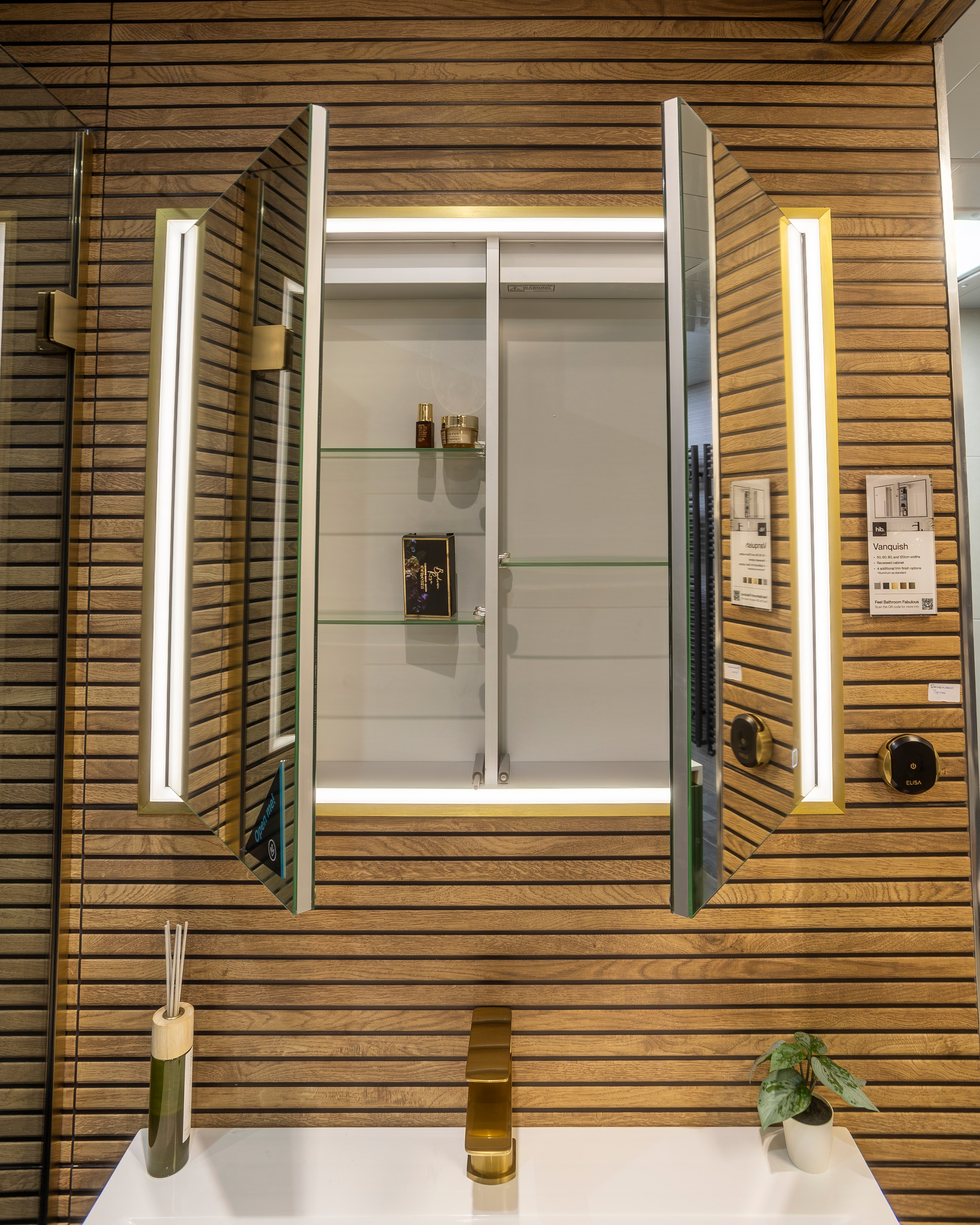 HiB Vanquish mirror cabinet oak