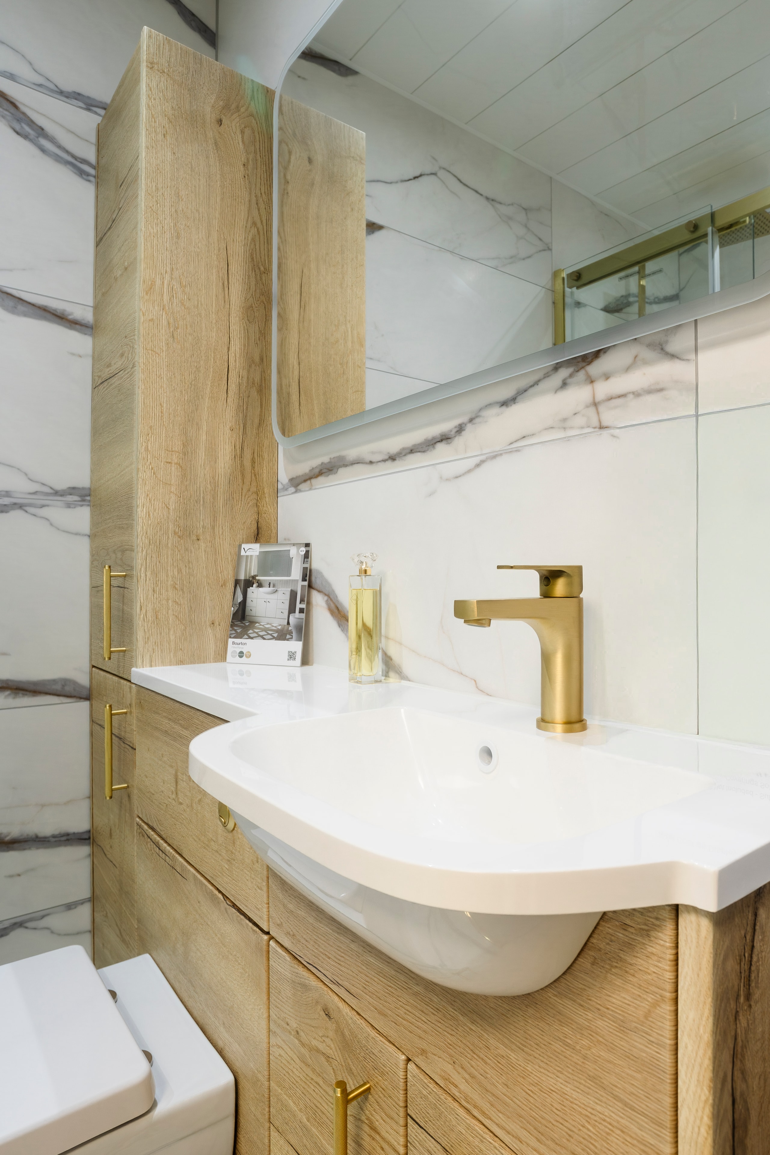 Oak vanity gold tap marble