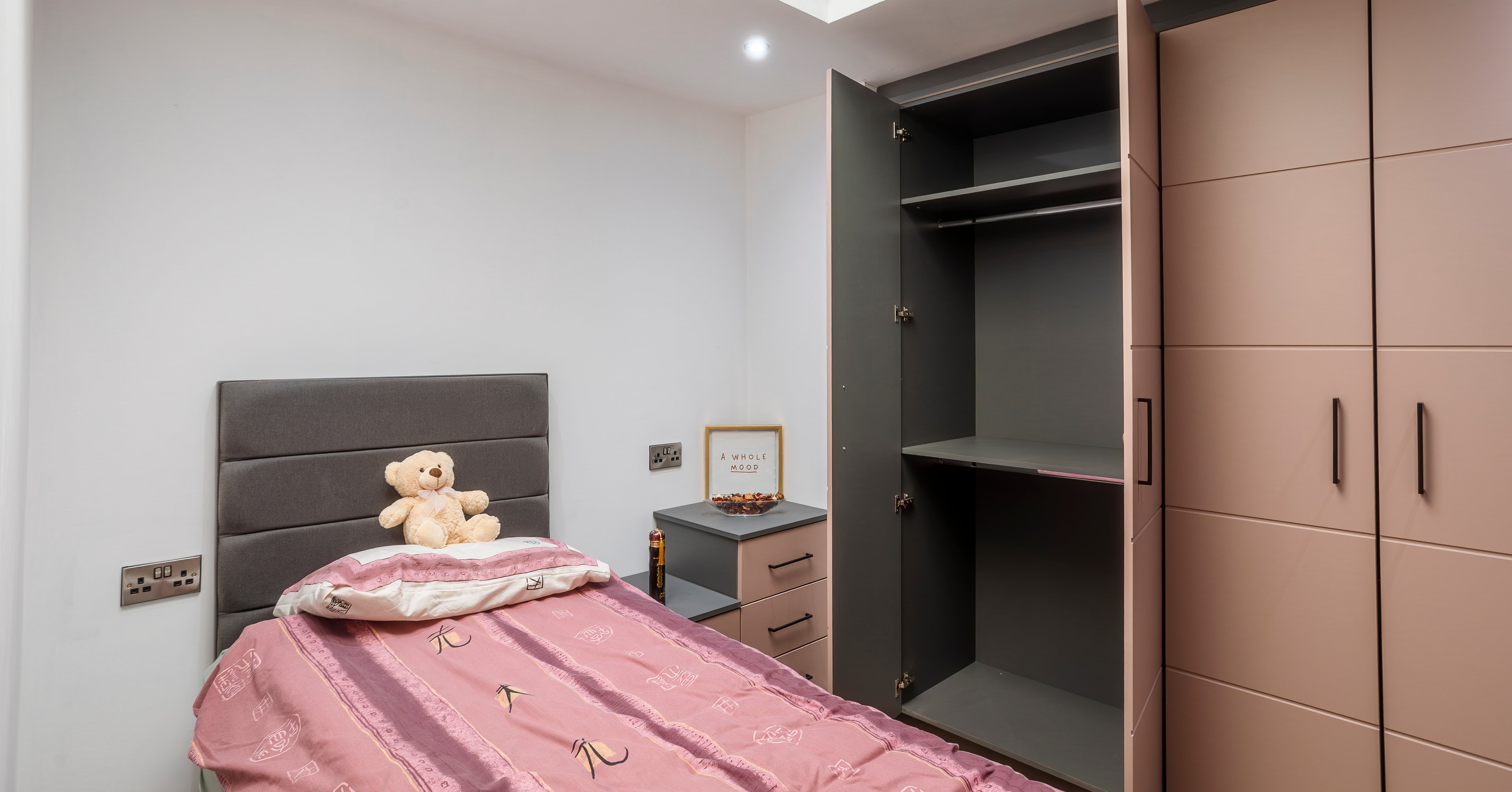 Pink bedroom